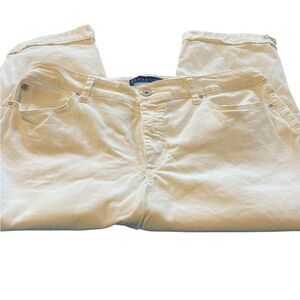 Bandolino white denim capris like new size 18 Mandoe Capri see pics